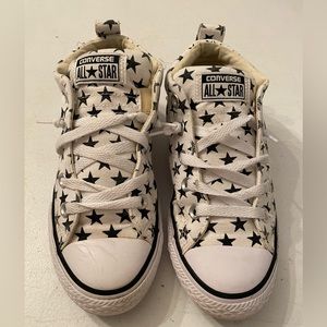 CONVERSE Chuck Taylor Mid